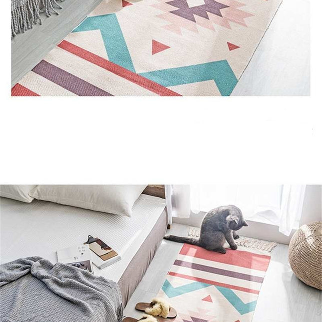 Kleiner Teppich für Mädchenzimmer Ethno