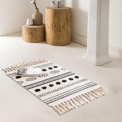 Berber-Teppich mit schwarzem Reliefmuster