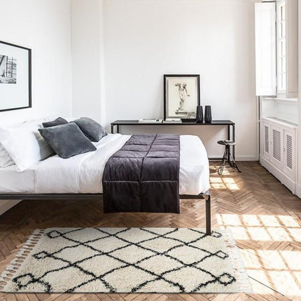 Echter Hochflor-Teppich im Berber-Stil