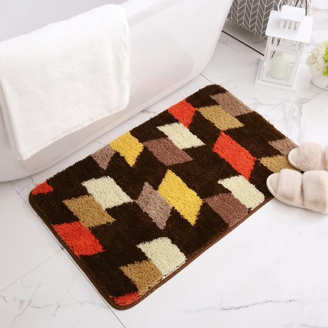 Weiche Badematte in Dunkelbraun gemustert