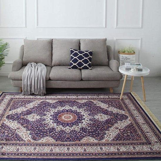 Orientalischer Teppich in elegantem Nachtblau